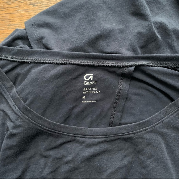 GAP Breathe Fit black open back tie top - Picture 3 of 7
